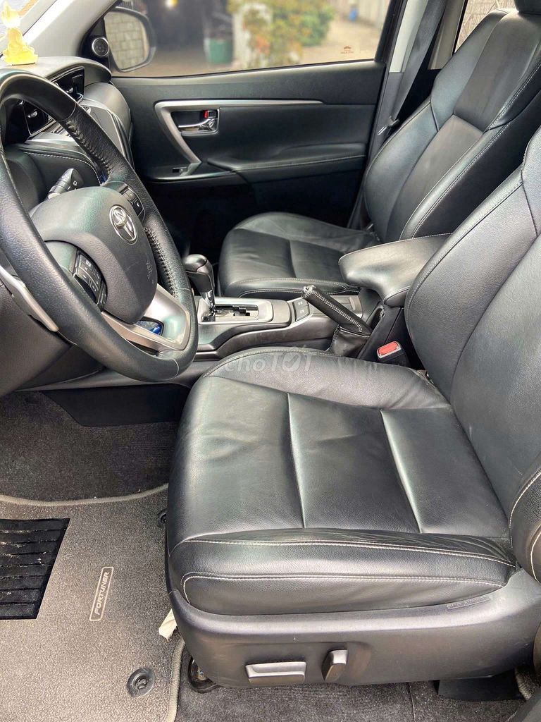 Toyota Fortuner 2020 Model 2021 Nâu. Mua bán Ô tô tại Thành phố Dĩ An Bình Dương được đăng bởi Bảo Khang hình 5