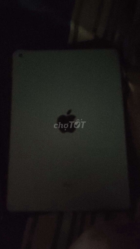 Apple iPad (thế hệ 6) 32GB Xám Đã qua sử dụng. Mua bán Máy tính bảng tại Thành phố Biên Hòa Đồng Nai được đăng bởi Hoangkimlong hình 1