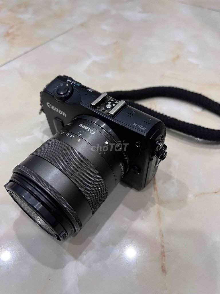 Máy ảnh Canon EOS M Đen. Mua bán Máy ảnh, Máy quay tại Huyện Mang Thít Vĩnh Long được đăng bởi Huỳnh Tài hình 1
