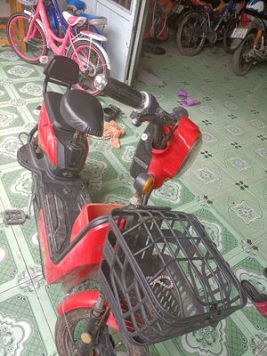Xe đạp điện G-Bike Green Travel màu đỏ. Mua bán Xe điện tại Huyện Châu Phú An Giang được đăng bởi Phuc Nguyen