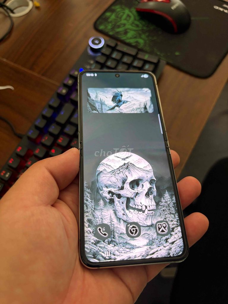 Samsung Z Flip 5 512GB Likenew. Mua bán Điện thoại tại Quận Thanh Xuân Hà Nội được đăng bởi Hoàng hình 1