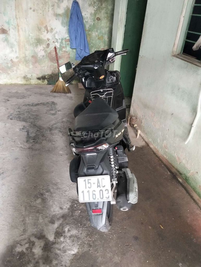 Bán xe Airblade 125. Mua bán Xe máy tại Quận Lê Chân Hải Phòng được đăng bởi Trinh tien tho hình 3