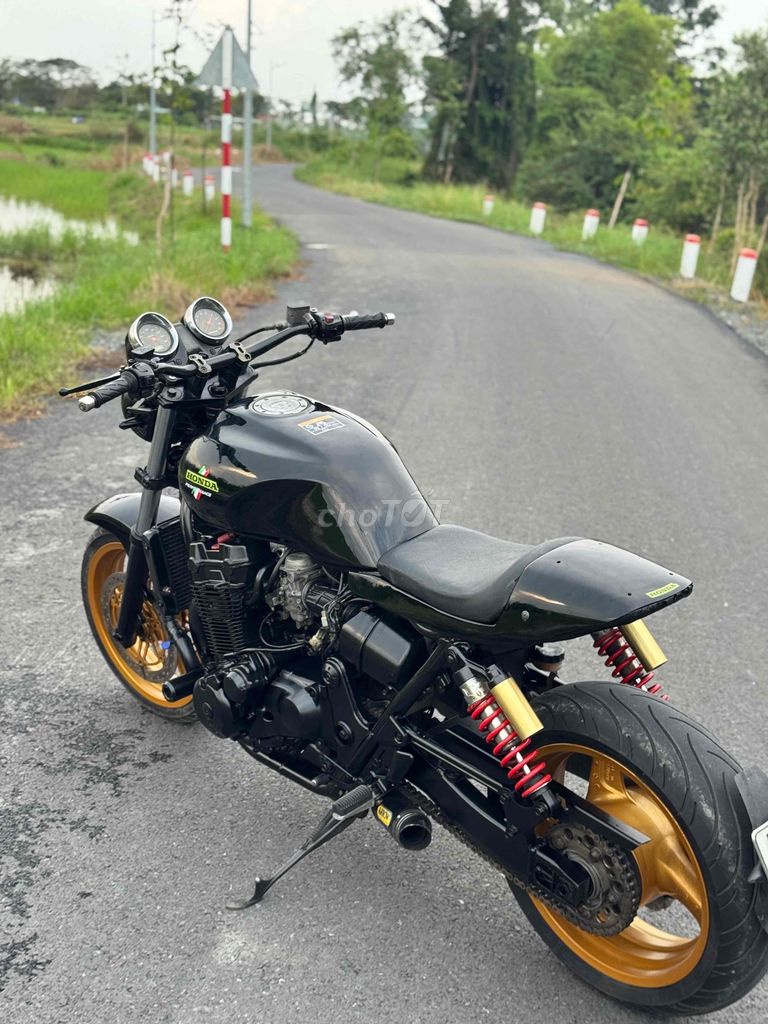 Cần bán moto honda cb1300 giá 39 triệu. Mua bán Xe máy tại Huyện Bình Chánh Tp Hồ Chí Minh được đăng bởi Huỳnh  hình 5