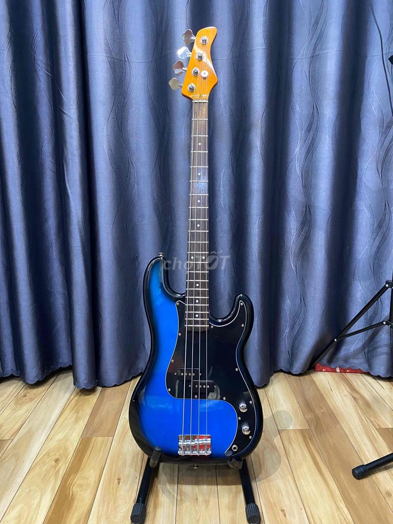 Đàn guitar bass Fender xanh đen. Mua bán Nhạc cụ tại Quận Tân Phú Tp Hồ Chí Minh được đăng bởi Thai Vo Music hình 1