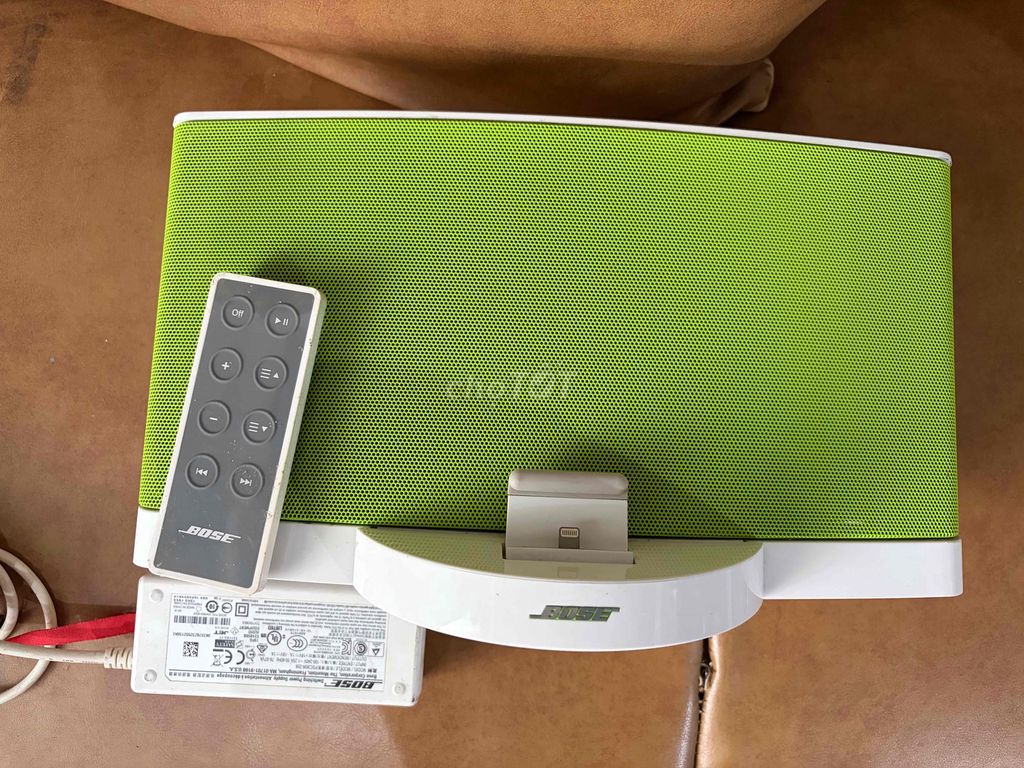Loa Bose SoundDock 3 Trắng, Xanh lá. Mua bán Tivi, Âm thanh tại Quận 7 Tp Hồ Chí Minh được đăng bởi Châu hình 1