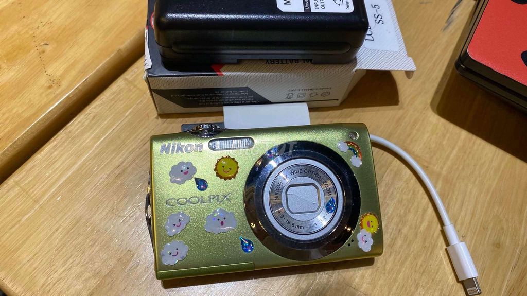 Nikon coolpix s3000