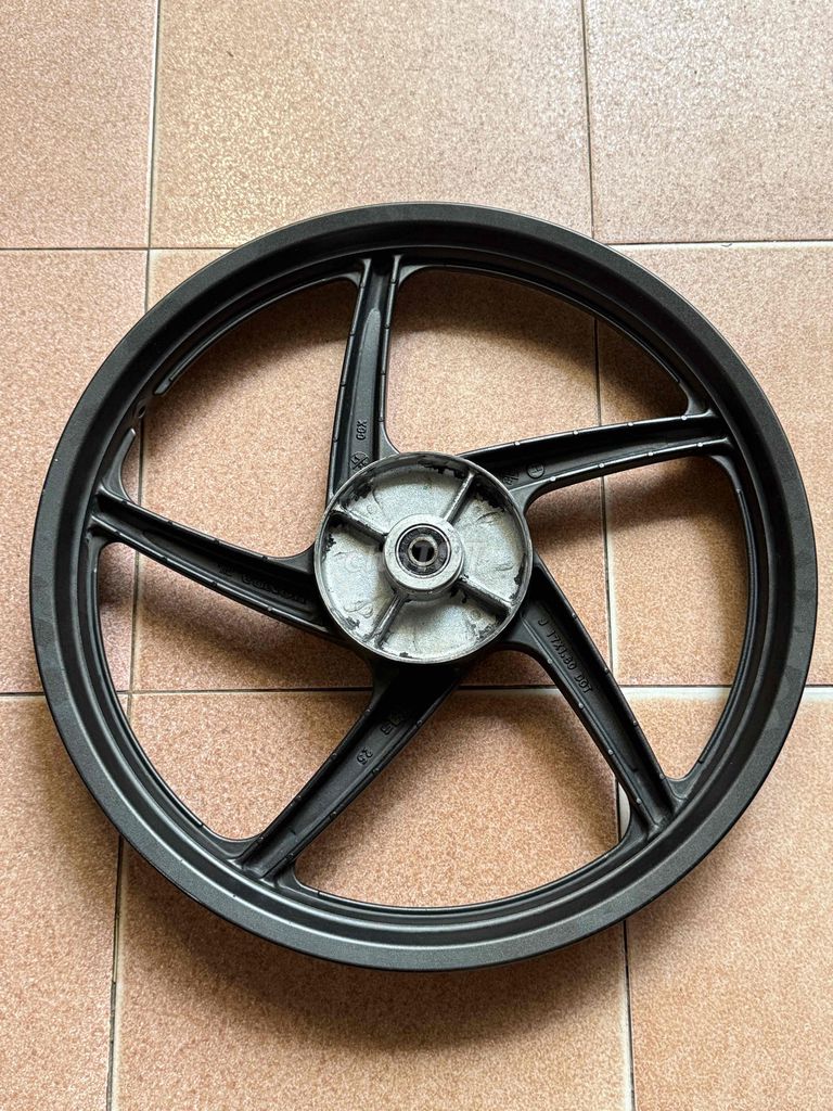 Mâm xe. Mua bán Phụ tùng xe tại Thành phố Nha Trang Khánh Hòa được đăng bởi Võ Hùng hình 5