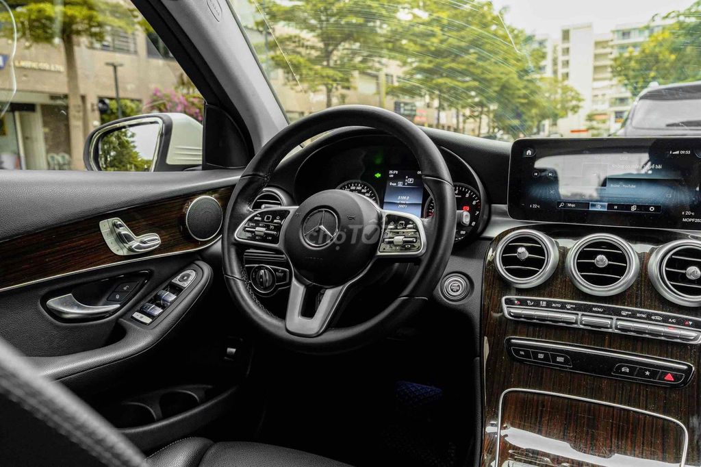 GLC200 (V1) FL 2023 màu trắng cá nhân siêu đẹp. Mua bán Ô tô tại Quận 7 Tp Hồ Chí Minh được đăng bởi Dương Phương hình 16