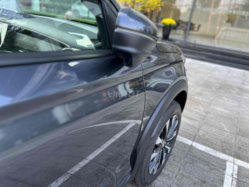 Honda BRV L Xám, 1 xe giao ngay, cho vay 85% giá. Mua bán Ô tô tại Quận 7 Tp Hồ Chí Minh được đăng bởi Honda Ôtô Quận 7 hình 8