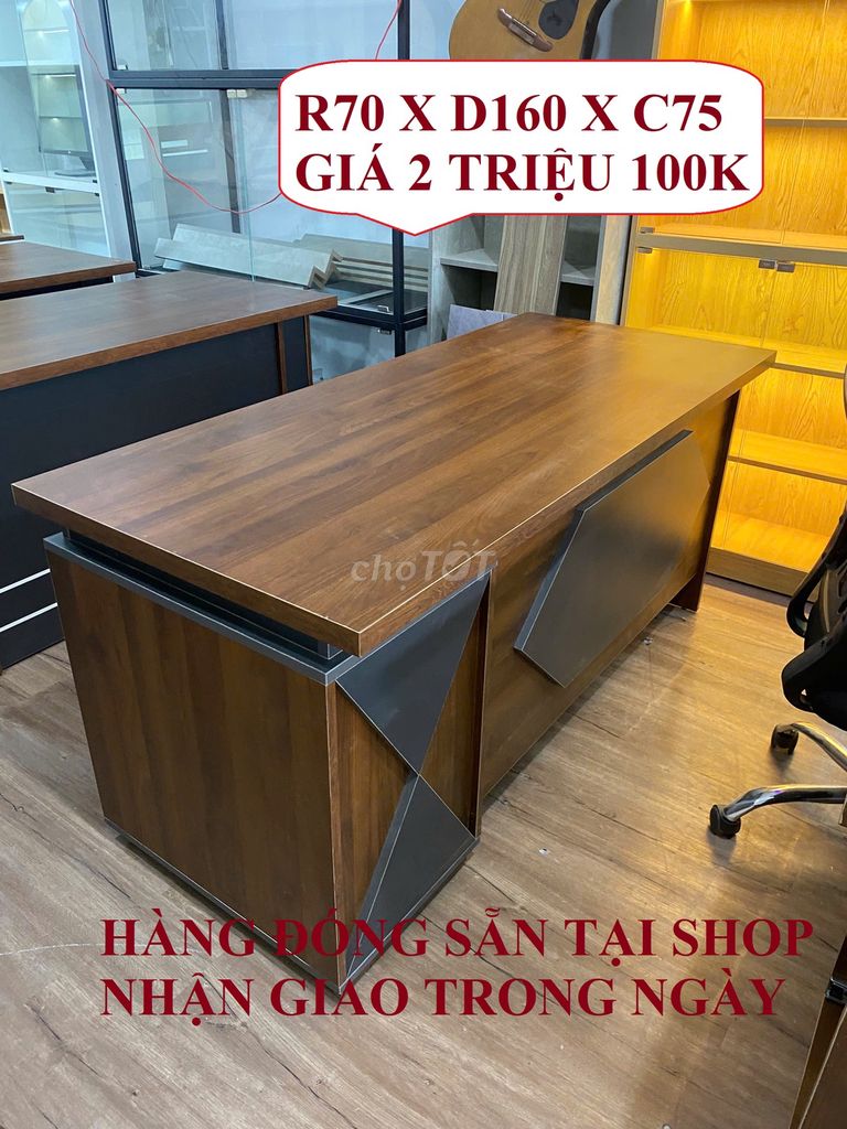 BÀN GIÁM ĐỐC / BÀN LÀM VIỆC NÂU ĐỎ PHỐI CHÌ 70X160. Mua bán Bàn ghế tại Quận Tân Phú Tp Hồ Chí Minh được đăng bởi  BÀN GHẾ VĂN PHÒNG VÀ TỦ TRƯNG BÀY SHOP hình 1