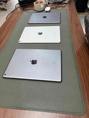 Apple iPad Gen 8 Xám