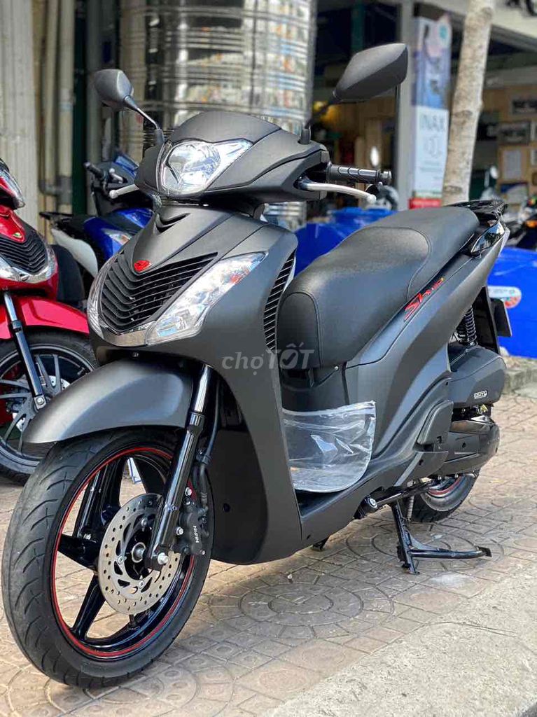 Sh 125 đời 2018 lên Ý