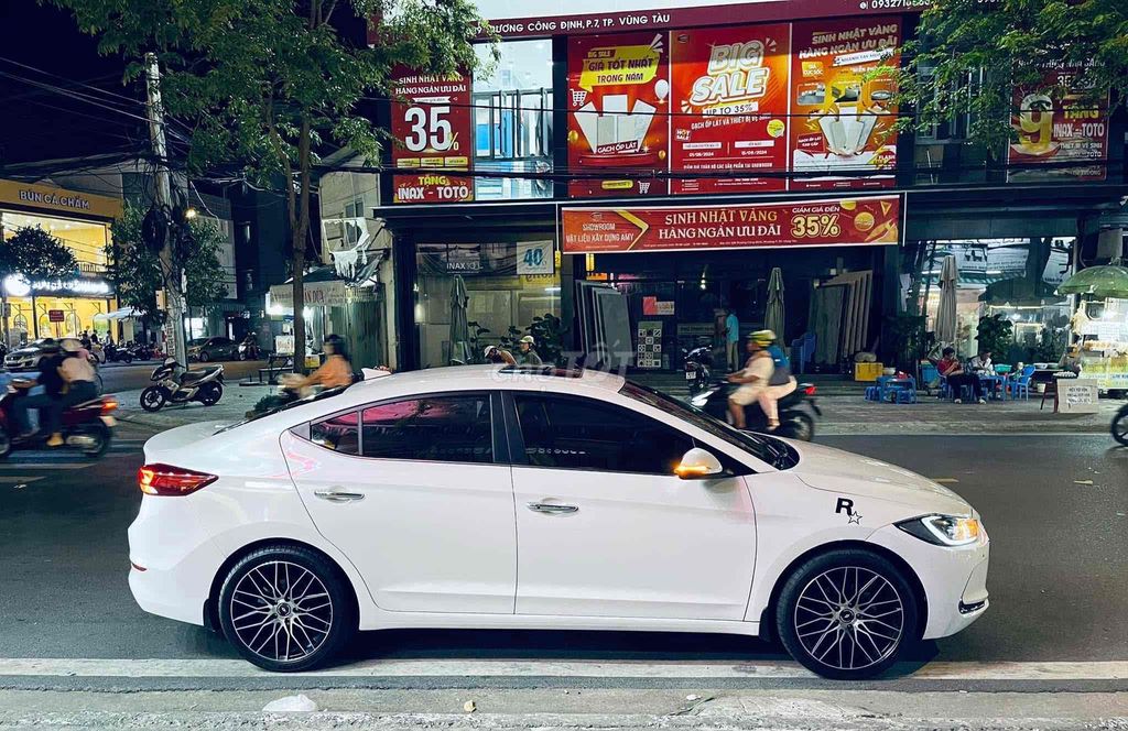 Hyundai Elantra 2018 2.0 AT - 70000 km Chính chủ