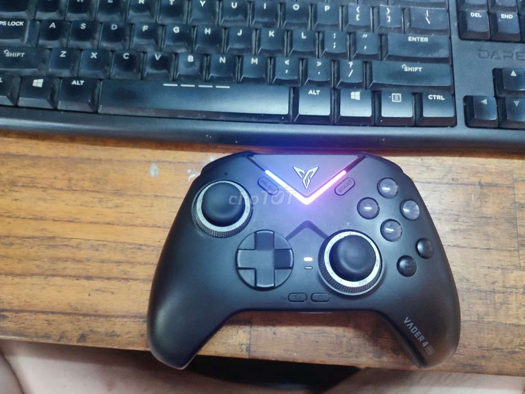 Tay cầm chơi game Flydigi Vader 4 Pro. Mua bán Thiết bị chơi game tại Thành phố Huế Thừa Thiên Huế được đăng bởi Gôn hình 1
