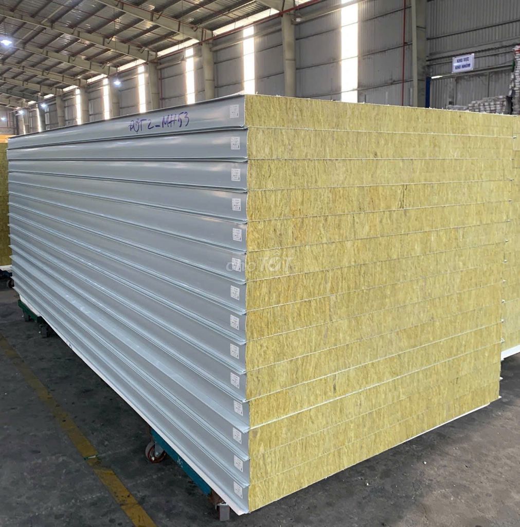 Tấm panel chống cháy Rockwool cách âm cách nhiệt. Mua bán Nội thất, đồ gia dụng khác tại Thành phố Thuận An Bình Dương được đăng bởi Vân mút xốp cách nhiệt hình 1