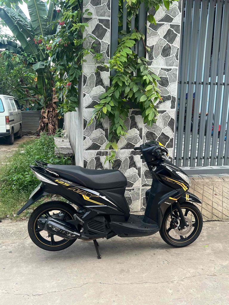 Yamaha Luvias Fi Đen vàng. Mua bán Xe máy tại Thành phố Biên Hòa Đồng Nai được đăng bởi Minh hình 4