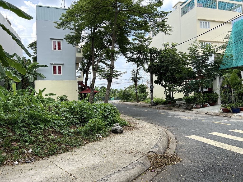 Nền góc 100 m2 khu dân cư Phú Lợi, Quận 8 tiện ở KD, vị trí sầm uất