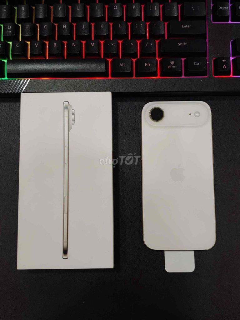 Iphone Air 256gb chính hãng bh 3/2027 sạc 11 lần. Mua bán Điện thoại tại Quận Ninh Kiều Cần Thơ được đăng bởi Nguyễn Toàn hình 1