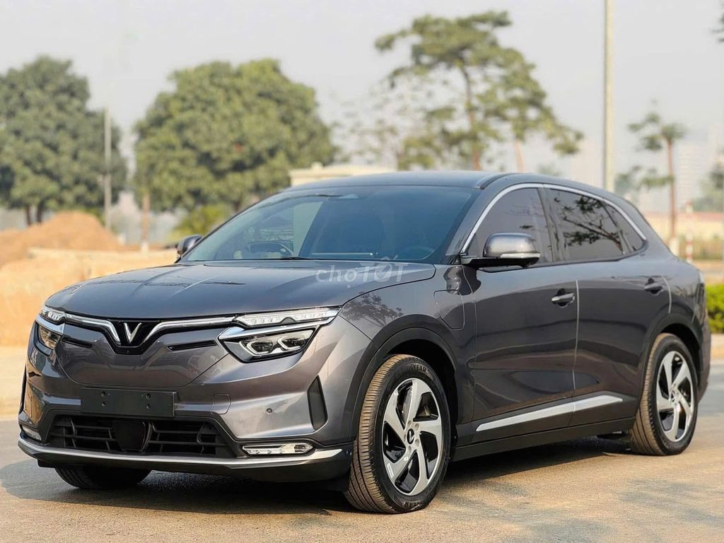 VinFast VF8 2023 Eco - Màu Xám - Pin CATL. Mua bán Ô tô tại Quận Hai Bà Trưng Hà Nội được đăng bởi Vinfast Ocean Park Gia Lâm Hà Nội hình 3