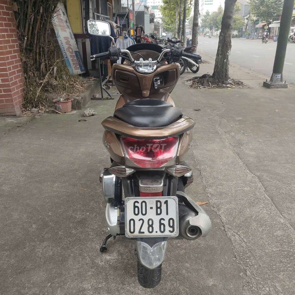 PCX thái 3 cục biển 60 xe đẹp máy rin êm 9 chủ kí. Mua bán Xe máy tại Thành phố Dĩ An Bình Dương được đăng bởi Cửa hàng xe máy Anh Khoa  hình 7