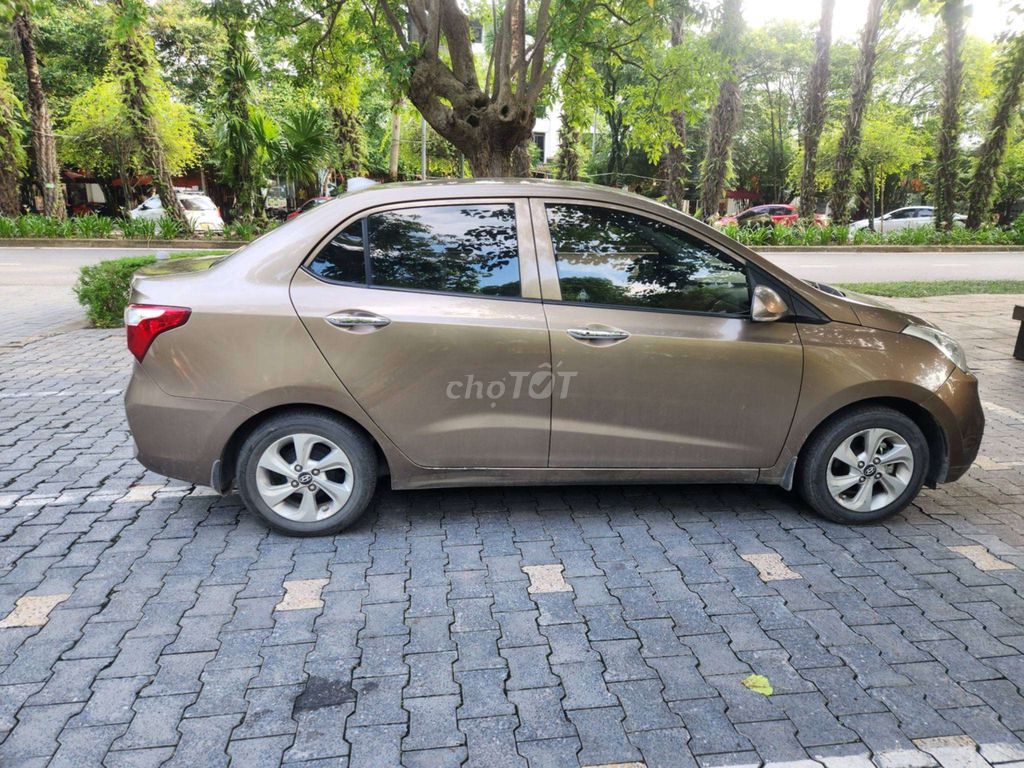 Hyundai Grand i10 2018 1.2 AT FULL Коричневый