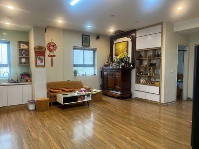 Chính chủ nhờ em bán căn hộ tòa Trung Ricecity Linh Đàm