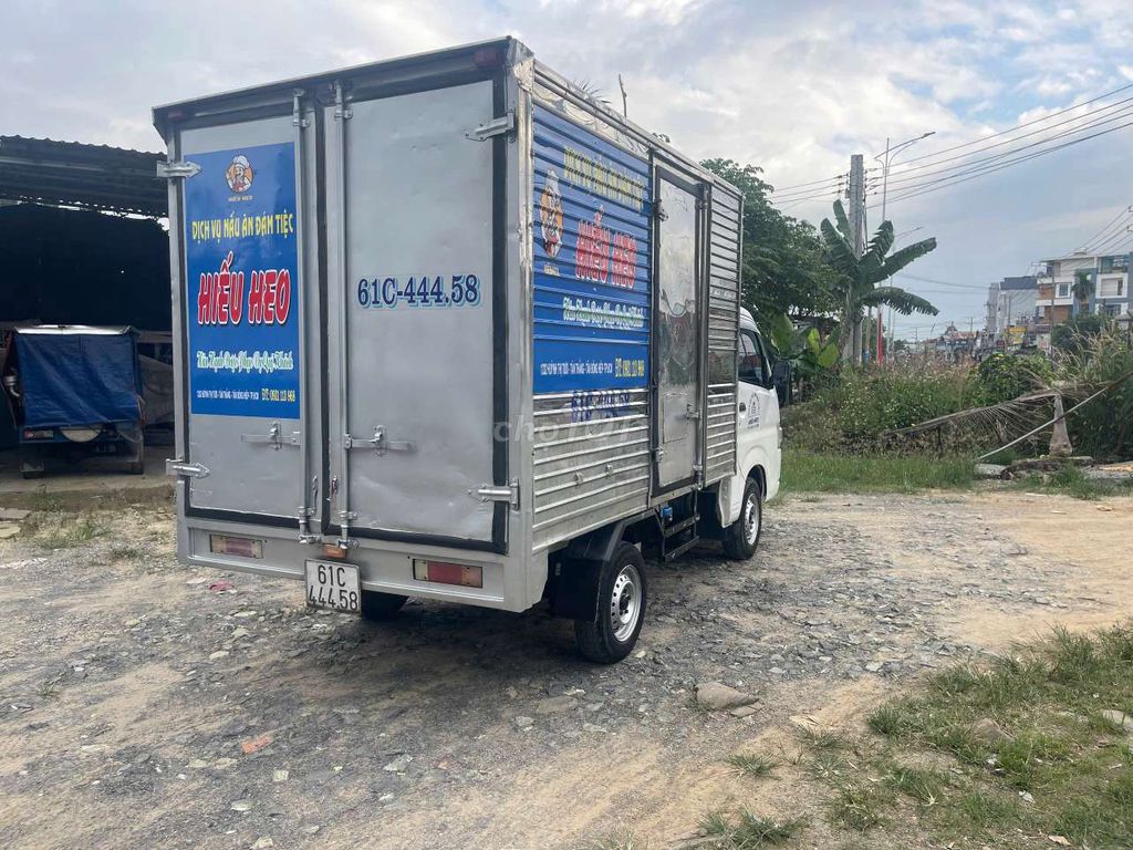 bán suzuki 700kg đời 2019 thùng kín 2m7. Mua bán Xe tải, xe ben tại Thành phố Thuận An Bình Dương được đăng bởi Hồ Xe Tải hình 6