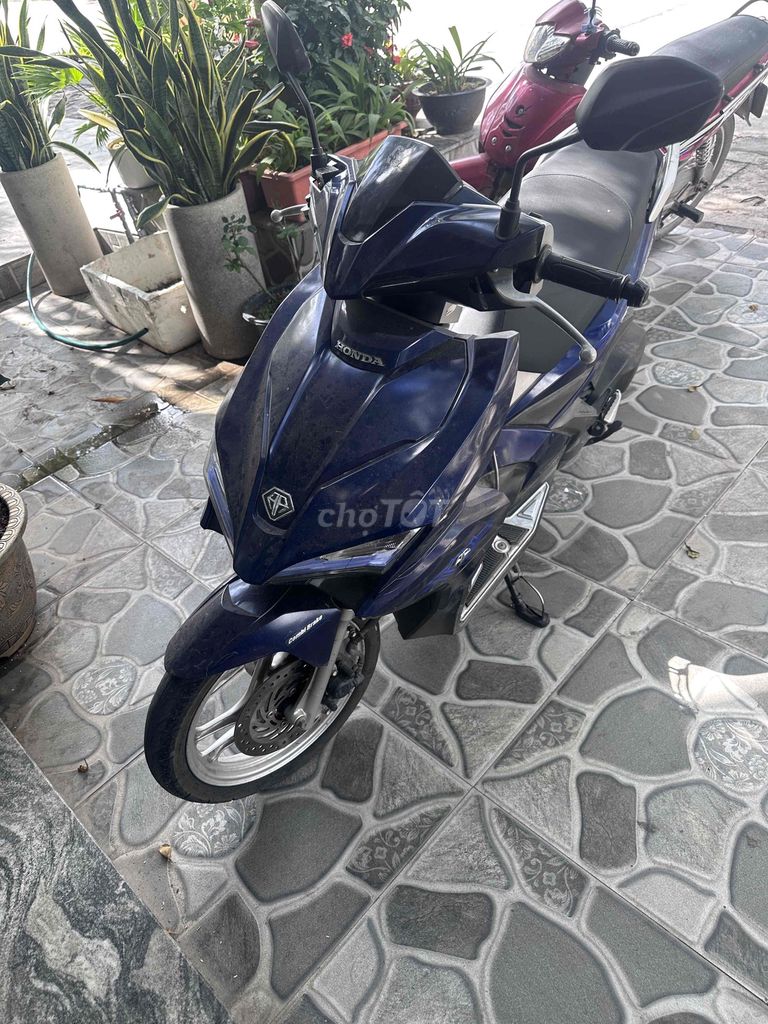 Honda Air Blade синий скутер