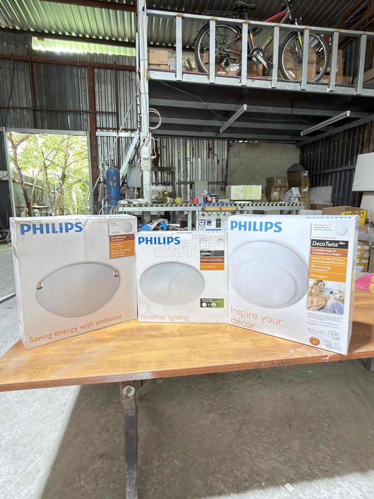 Thanh lý đèn ốp trần Philips. Mua bán Đèn tại Huyện Nhà Bè Tp Hồ Chí Minh được đăng bởi Tat Ads hình 1