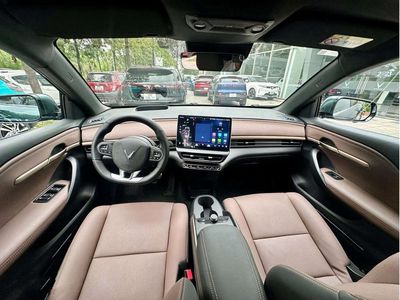 Xe điện VinFast VF6 Plus Trắng