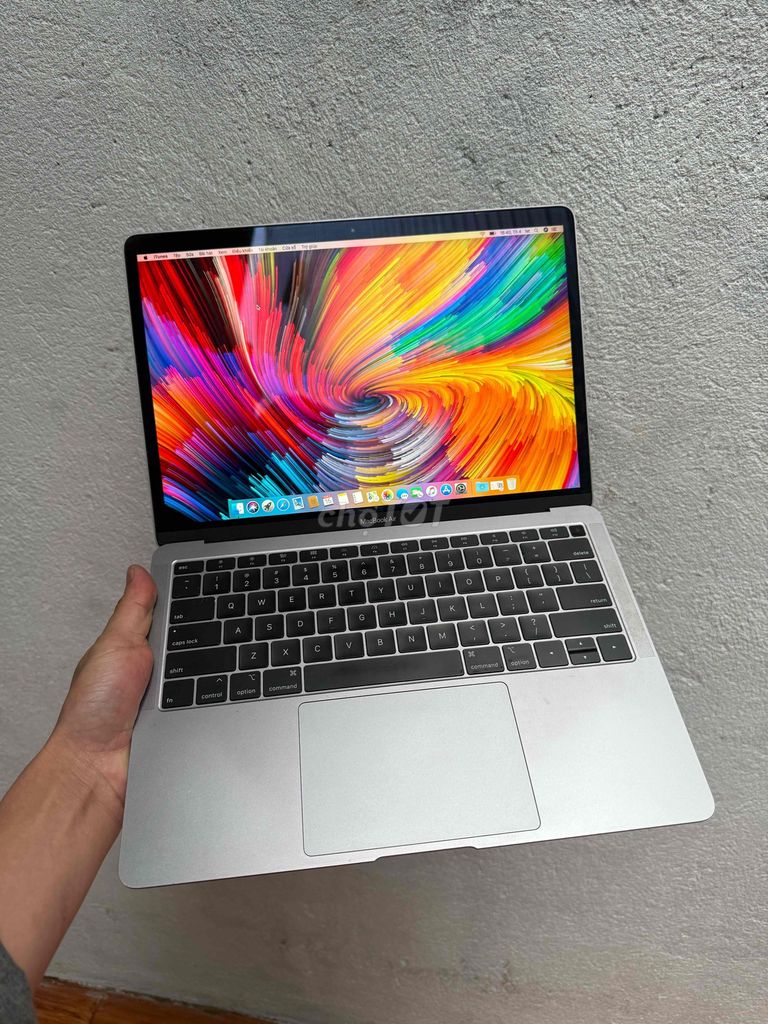 MacBook Air 2018 i5 13 inch 8GB/128GB. Mua bán Laptop tại Thành phố Đà Lạt Lâm Đồng được đăng bởi LỘC ĐÀ LẠT hình 1
