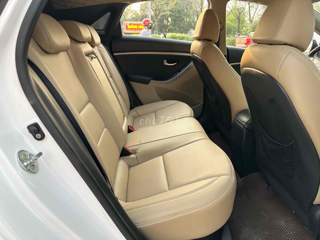 Hyundai i30 2013 1.6AT Trắng Nhập Khẩu 1 Chủ. Mua bán Ô tô tại Quận Cầu Giấy Hà Nội được đăng bởi Vũ Kiên hình 16