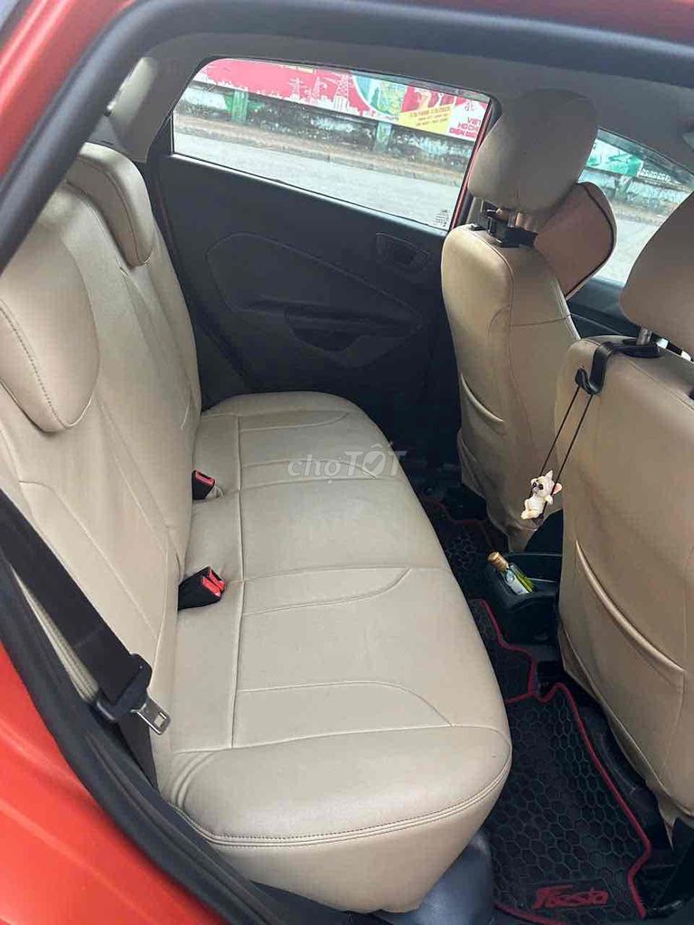 Ford Fiesta Cam 5 chỗ Số tự động. Mua bán Ô tô tại Huyện Hoài Đức Hà Nội được đăng bởi Đức Giang hình 8