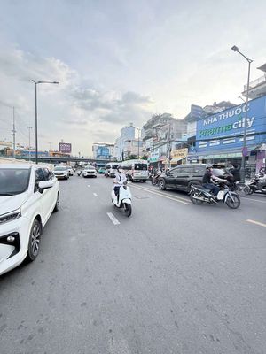 Mặt tiền đường 30m Hoàng Hoa Thám xd Hầm+7T