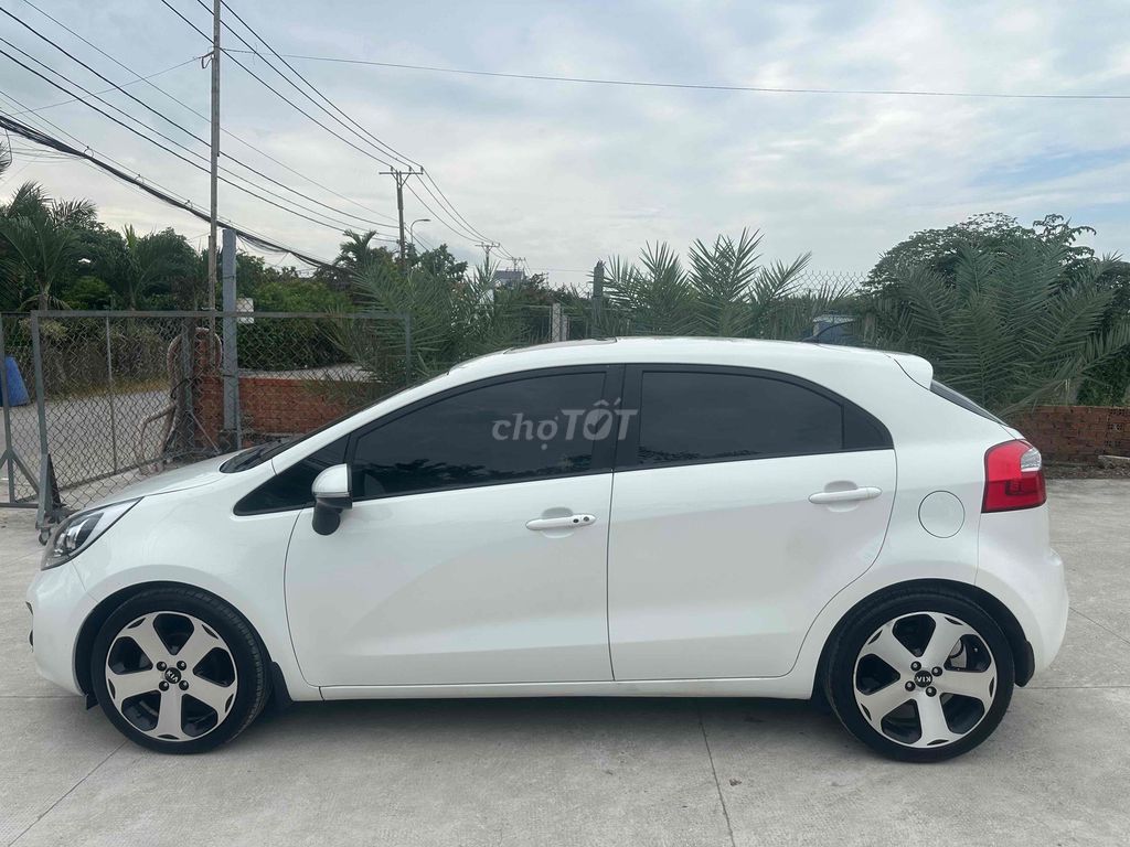 Kia Rio 2013 1.4 AT Hatchback - 85000 km. Mua bán Ô tô tại Huyện Bình Chánh Tp Hồ Chí Minh được đăng bởi Tonny tèo  hình 5