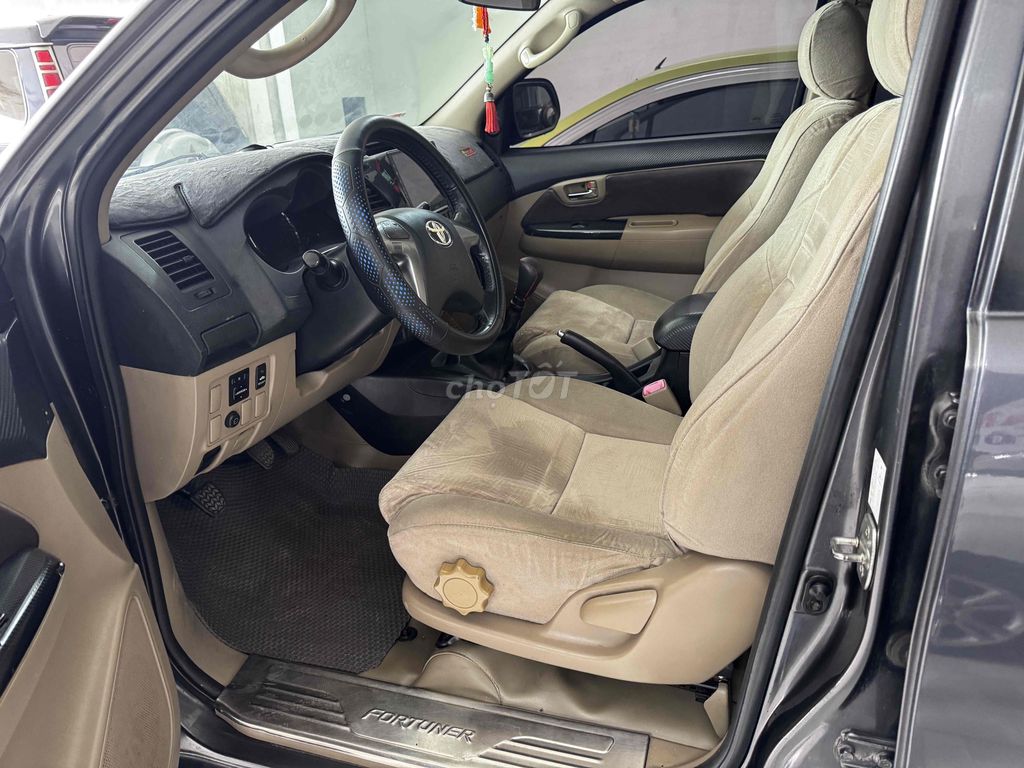 Toyota Fortuner Xám 7 chỗ. Mua bán Ô tô tại Quận Bình Thuỷ Cần Thơ được đăng bởi Phi hình 6