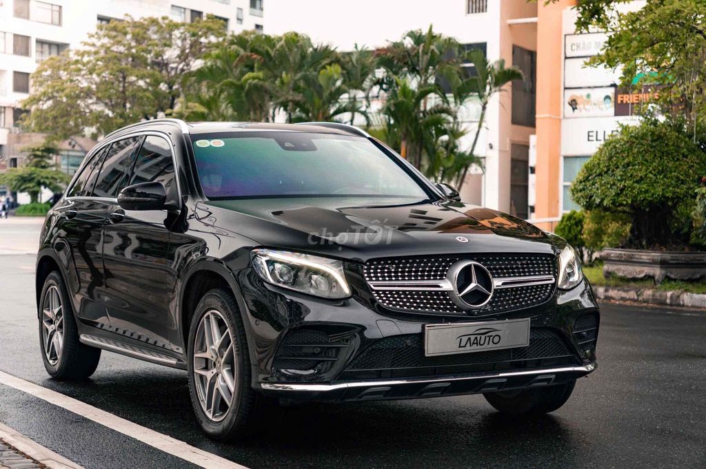 LONG ANH AUTO về Mercedes GLC300 4Matic 2019. Mua bán Ô tô tại Quận 7 Tp Hồ Chí Minh được đăng bởi LongAnh AuTo  hình 2