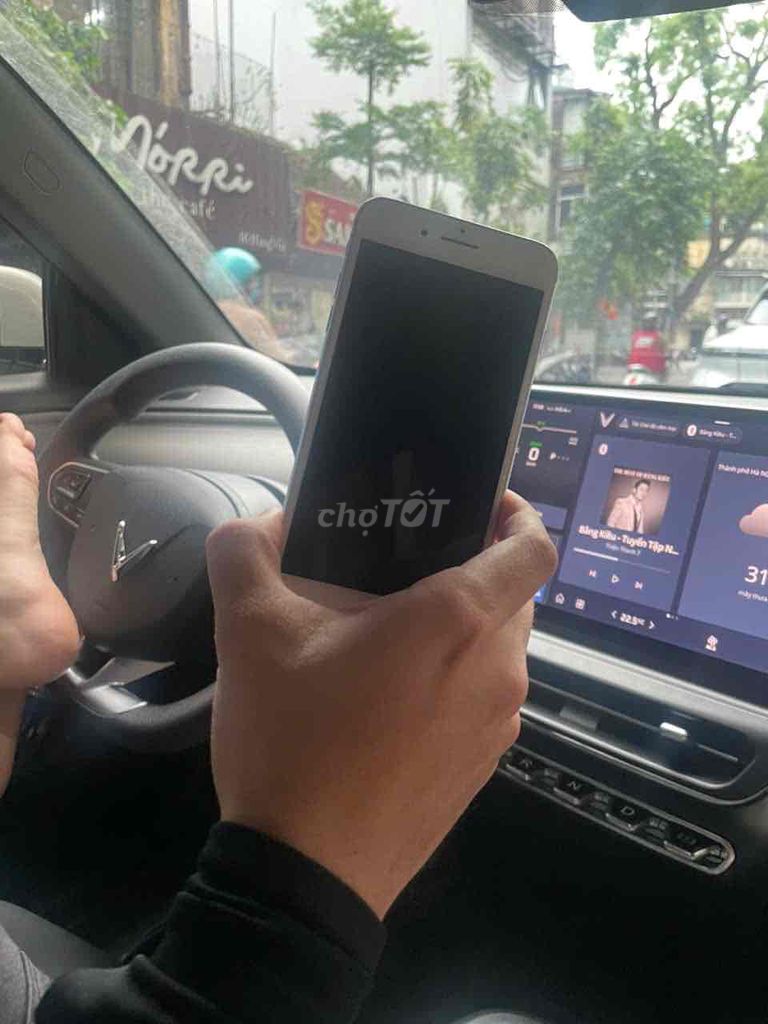 iphone 7plus full chức năng zin. Mua bán Điện thoại tại Quận Hoàn Kiếm Hà Nội được đăng bởi Charlie hình 1