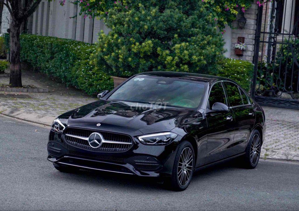 Mercedes_C200_Avantgarde_Plus  Bao Bank 90%. Mua bán Ô tô tại Quận 7 Tp Hồ Chí Minh được đăng bởi PHÁT ĐẠT LUXURY CAR hình 1