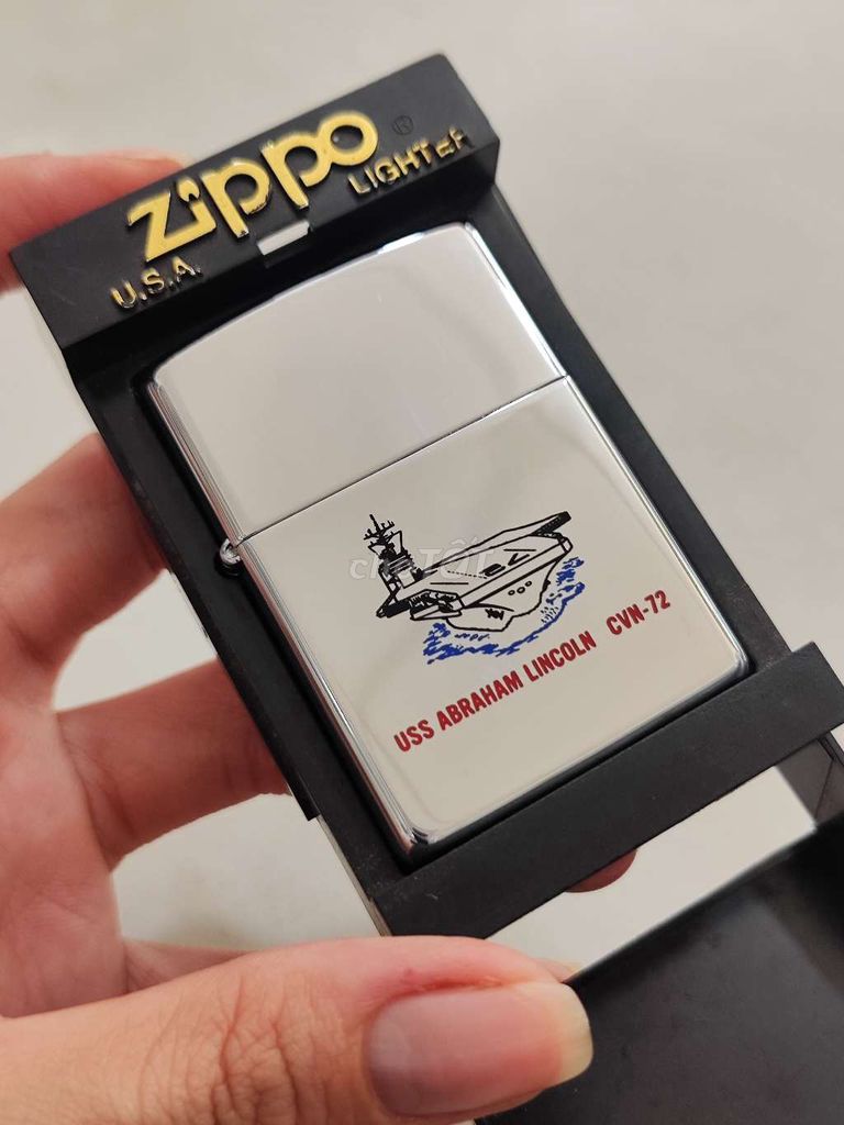 Zippo 1996 tàu sân bay