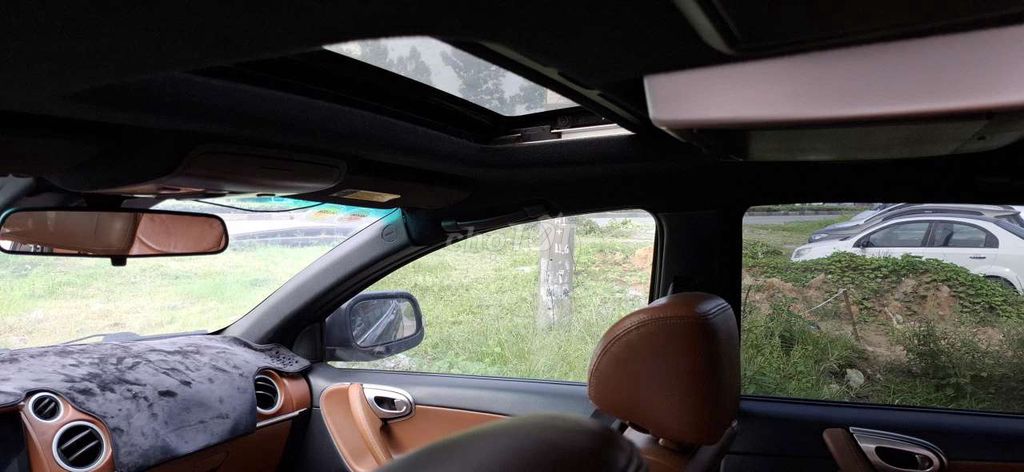 Ô tô 7 chỗ số tự động 2011. Mua bán Ô tô tại Thành phố Thủ Dầu Một Bình Dương được đăng bởi Tuệ An hình 5