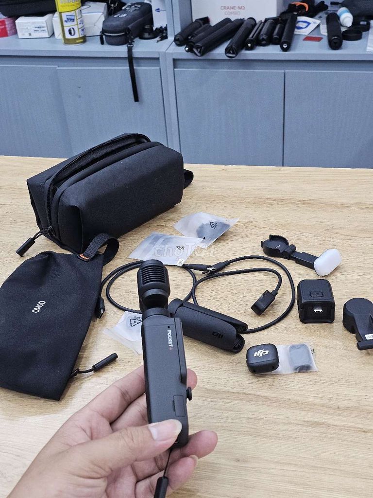 Micro DJI Pocket 4 Combo Đen Như mới 99%. Mua bán Máy ảnh, Máy quay tại Quận Ngũ Hành Sơn Đà Nẵng được đăng bởi Dương Trung  hình 1