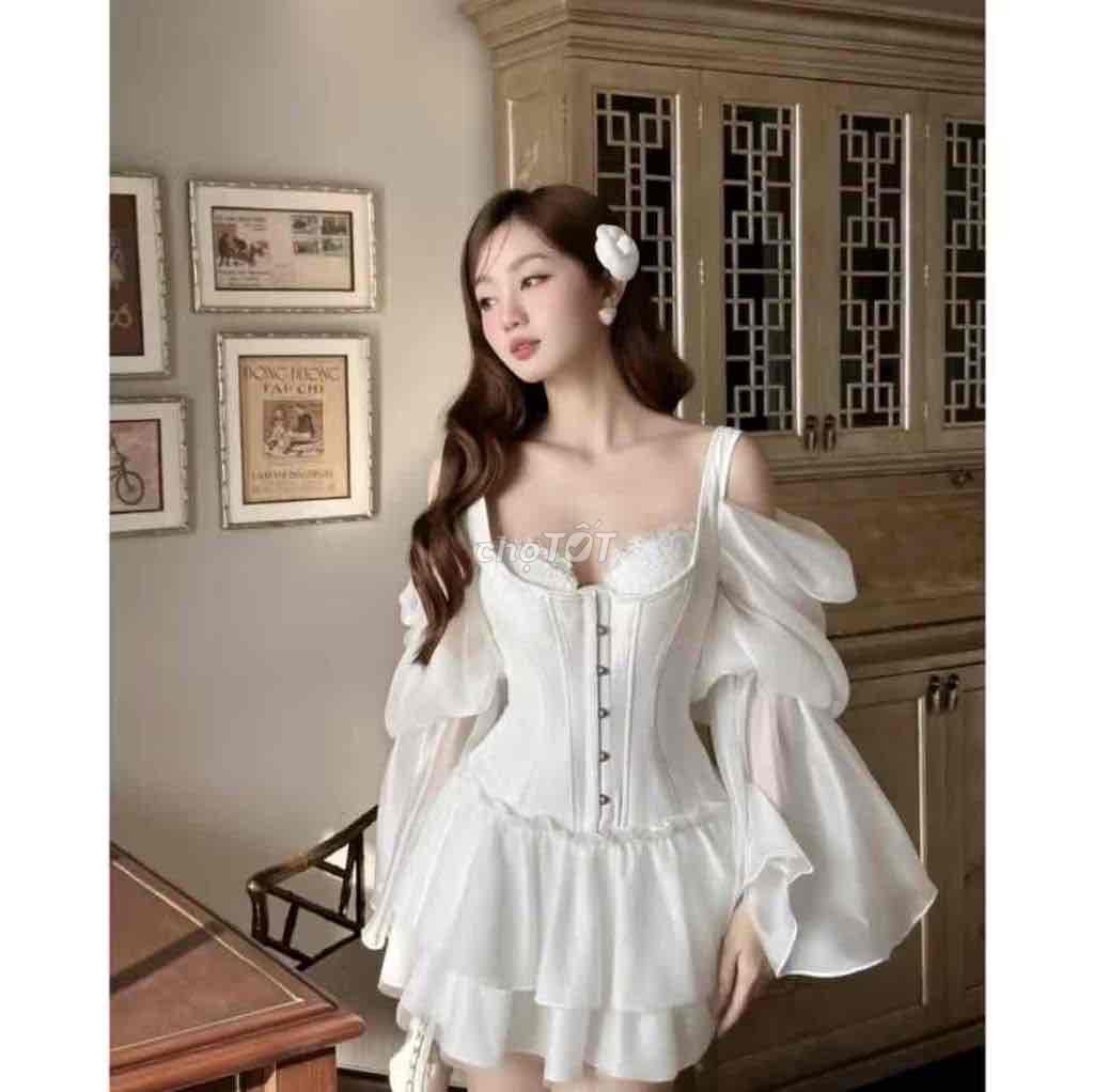 Váy Nữ Trắng Ren Voan Thanh lịch. Mua bán Quần áo tại Huyện Nhơn Trạch Đồng Nai được đăng bởi Trần Nguyễn Khôi Anh hình 1