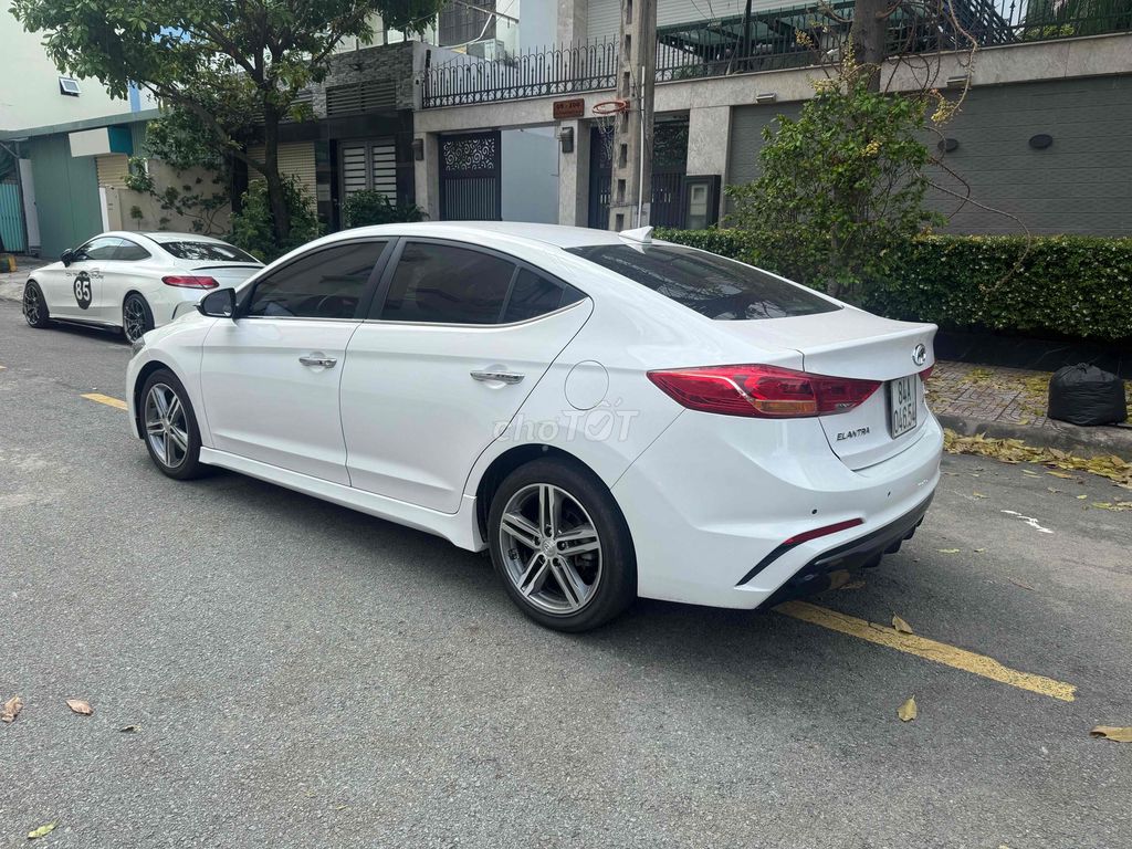 Hyundai Elantra 2019 1.6AT Sport - 56000 km. Mua bán Ô tô tại Quận Bình Tân Tp Hồ Chí Minh được đăng bởi nguyễn thuần  hình 4
