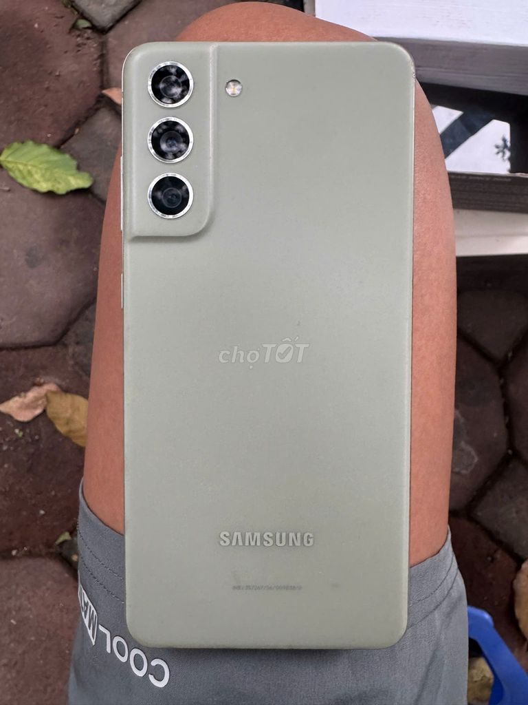 Samsung S21 FE 6/128GB 2 sim. Mua bán Điện thoại tại Quận Hoàng Mai Hà Nội được đăng bởi lâm hình 1