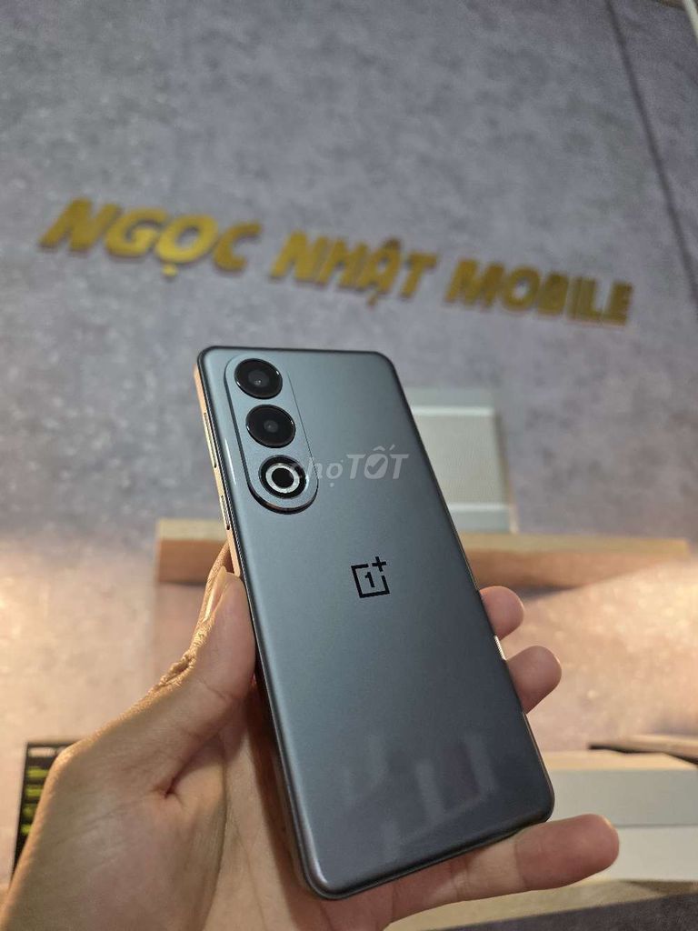 OnePlus Ace 3v (12/256) Nguyên Zin Mạnh. Mua bán Điện thoại tại Thành phố Buôn Ma Thuột Đắk Lắk được đăng bởi Nguyễn Ngọc Nhật hình 1
