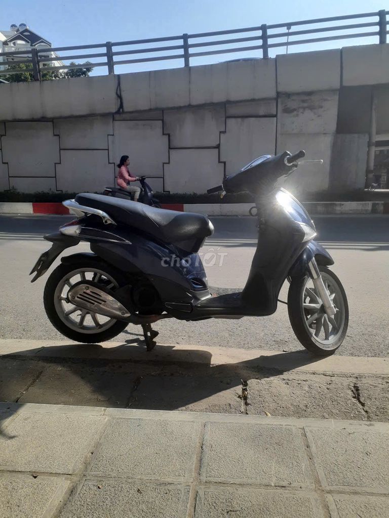 Xe rất tốt mình dùng giữ gìn anh mua đi tốt ak. Mua bán Xe máy tại Quận Hai Bà Trưng Hà Nội được đăng bởi Nguyễn anh tuấn hình 4