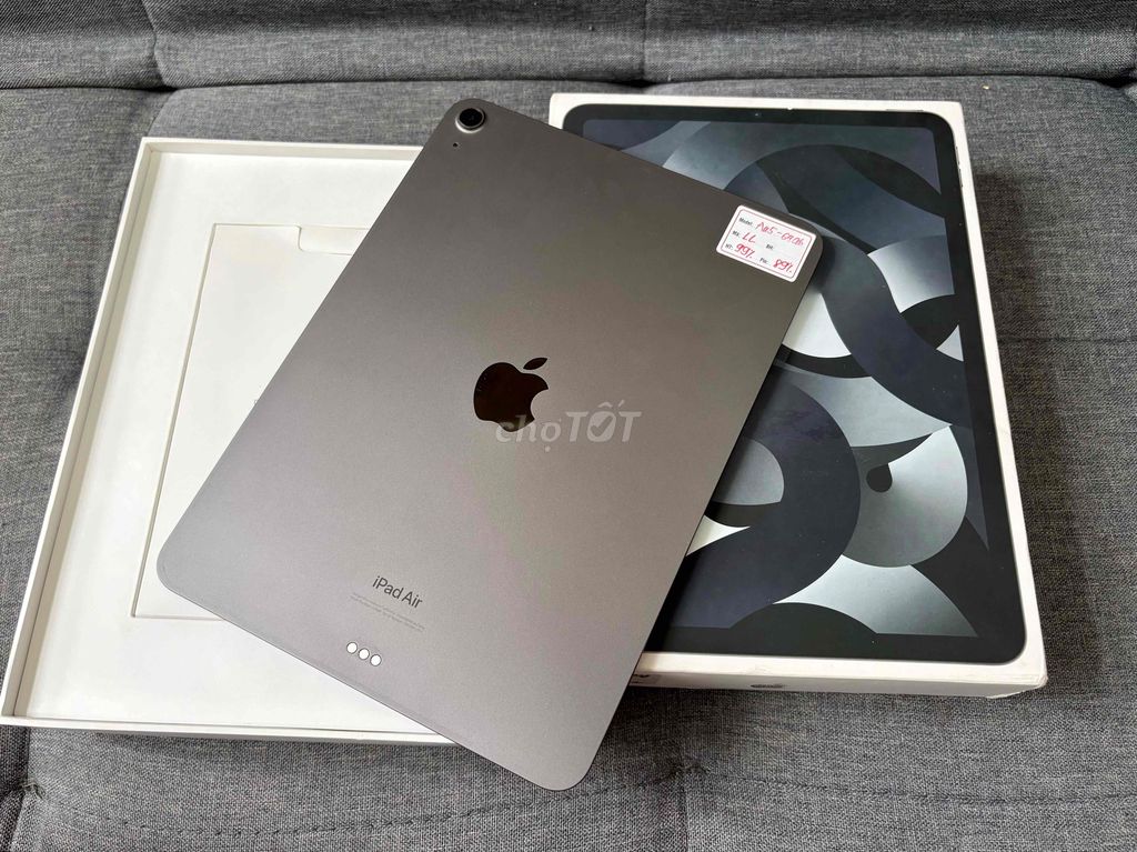 Apple iPad Air 5 64GB Grey Wifi 99% Fullbox Pin 89. Mua bán Máy tính bảng tại Quận Đống Đa Hà Nội được đăng bởi Quý Hoàng hình 1
