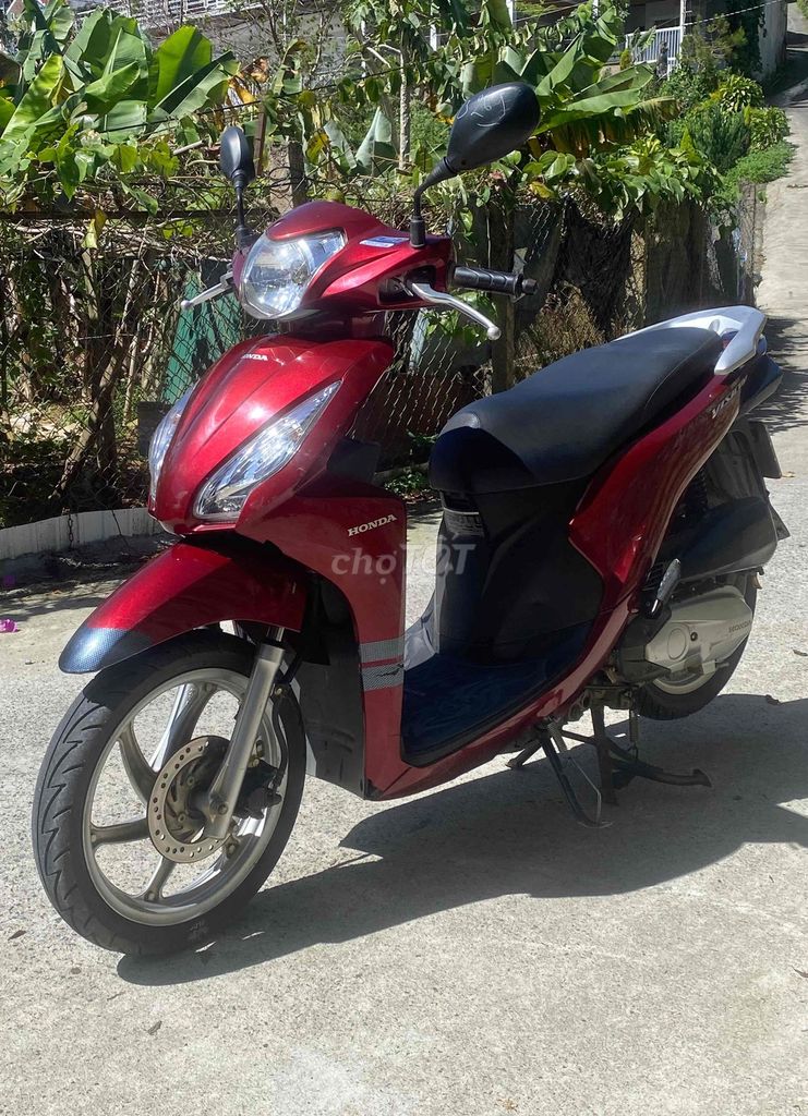 Honda Vision 2017 màu Đỏ. Mua bán Xe máy tại Thành phố Đà Lạt Lâm Đồng được đăng bởi Đạt hình 2