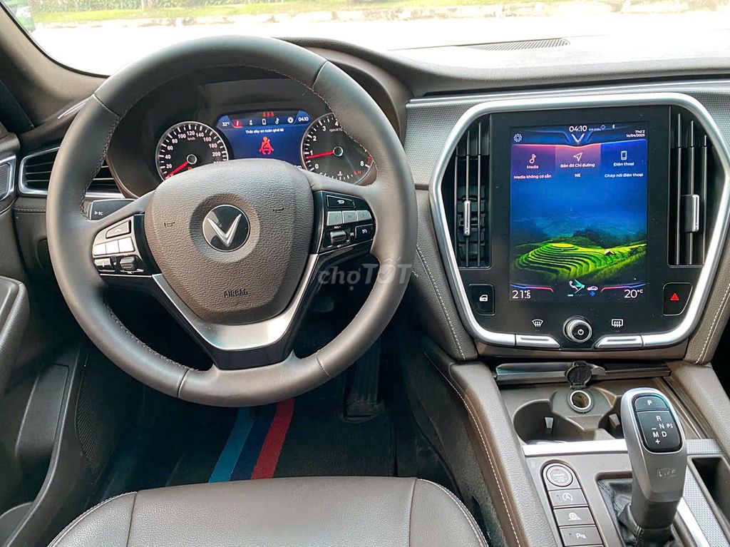 VinFast Lux A 2.0 Plus SX 2019 Mới 90%. Mua bán Ô tô tại Quận Long Biên Hà Nội được đăng bởi VIETNAM OTO hình 6